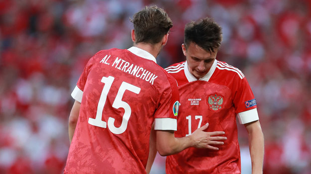 Алексей Миранчук и Александр Головин. Фото Александр Федоров, «СЭ» / Canon EOS-1D X Mark II Алексей Миранчук и Александр Головин. Фото Александр Федоров, «СЭ» / Canon EOS-1D X Mark II