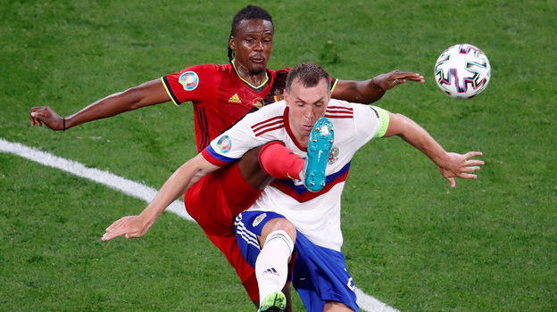 Дедрик Боята и Артем Дзюба. Фото Reuters Дедрик Боята и Артем Дзюба. Фото Reuters