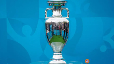 Трофей чемпионата Европы — Кубок Анри Делоне.