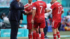 «Единственное достижение России — победа над финнами». Что говорят в Европе по итогам группового турнира Евро