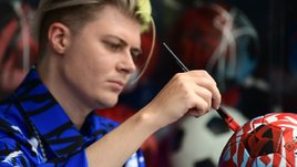 Покрас Лампас создал уникальный трофей для автора лучшего гола Евро-2020. Интервью с самым известным каллиграфом современности