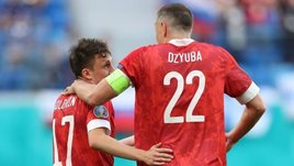 По бегу Головина и прыжкам Дзюбы мы — лучшие. Вот только где тут мяч?..