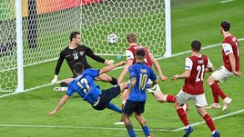 Манчини едва не разрушил то, что строил три года. Италия вымучила победу над Австрией