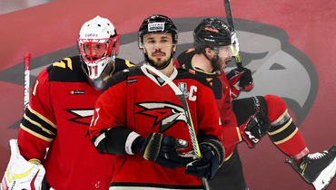 Шимон Грубец, Алексей Емелин, Корбан Найт.