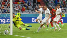 Италия задавила Бельгию прессингом. А еще золотое поколение сгубили мелкие индивидуальные ошибки