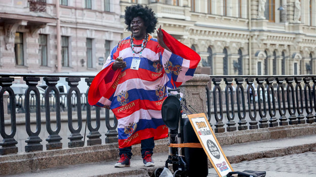 Как преобразился Санкт-Петербург во время Евро. Фото Дарья Исаева, «СЭ» / Canon EOS-1D X Mark II Как преобразился Санкт-Петербург во время Евро. Фото Дарья Исаева, «СЭ» / Canon EOS-1D X Mark II