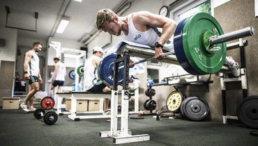 Силовые тренировки со штангой.