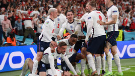 Англия провела лучший матч на Евро, но из-за судей и Стерлинга в истории ее успех останется победой с душком