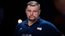 «Он марионетка и приехал только за деньгами». Иранский волейболист жестко наехал на Алекно