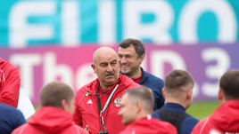 Черчесов ушел из сборной России. Кто вместо? Большой онлайн