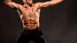 Сен-Пьер в 40 вернул себе тело 25-летнего. Секрет: месяц он ел только органы — мозг, кишки, печень и яйца