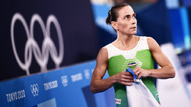 Великая Чусовитина завершила карьеру. 46-летнюю гимнастку лишили звания знаменосца и не пустили в финал