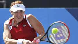 Павлюченкова не дождалась тайфуна, солнце помешало Карацеву. Россиян в Токио все меньше