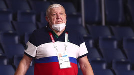 «Ощущение, что у нас все мужчины — в юбках». Огонь от Трефилова: великий тренер разносит сборную за провальный старт