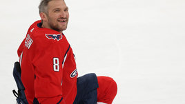 В НХЛ никогда не платили таких денег ветеранам. Теперь Овечкин имеет все шансы побить рекорд Гретцки