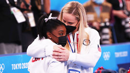 Байлз снялась с многоборья, потому что не готова. А вот Болт в такой ситуации продолжал выступать