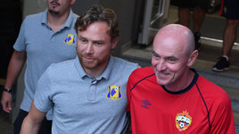 «Мы уже были в Новогорске, в четверг летим в Ростов. У сборной нет времени на раскачку». Интервью Виктора Онопко