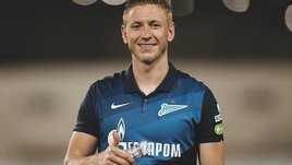 «Карпин в жизни очень веселый, но в работе серьезный и требовательный». Интервью защитника «Зенита» Чистякова