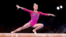 Россиянок придержали судьи, по Байлз никто не скучал. У нас — бронза в женском многоборье гимнасток на Олимпиаде