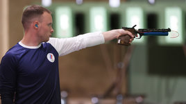 «Глубоко уважаю Петра Ильича Чайковского! Неплохая замена». Стрелок Черноусов — об отсутствии гимна России на Олимпиаде