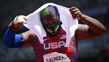 Рэйвен Сондерс.