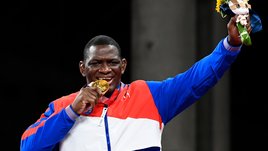 Карелин против кубинского гиганта. Кто более великий?