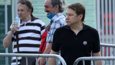 Дмитрий Попов.