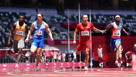 «Выглядели хуже, чем дети с юношеской Олимпиады». Мужскую сборную США уничтожают за провал в эстафете 4 х 100 м
