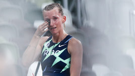 Серебро со слезами на глазах. Анжелика Сидорова стала второй в прыжках с шестом