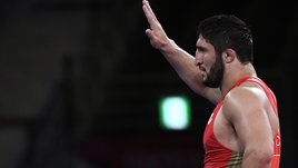 «Нам нет разницы, кого рвать». Садулаев способен победить лучшего тяжеловеса Олимпиады?