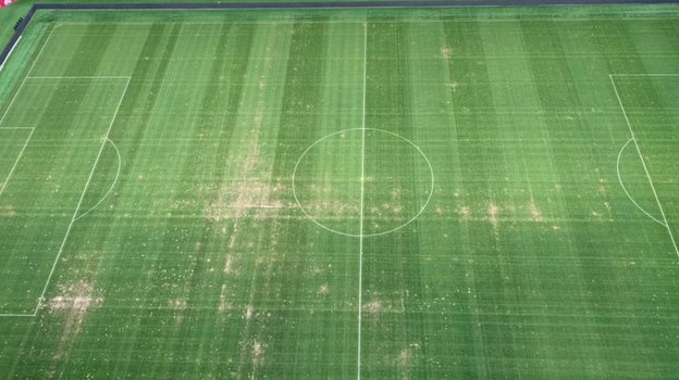 Поле «Ак Барс Арены» за два дня игры с «Ахматом». Поле «Ак Барс Арены» за два дня игры с «Ахматом».