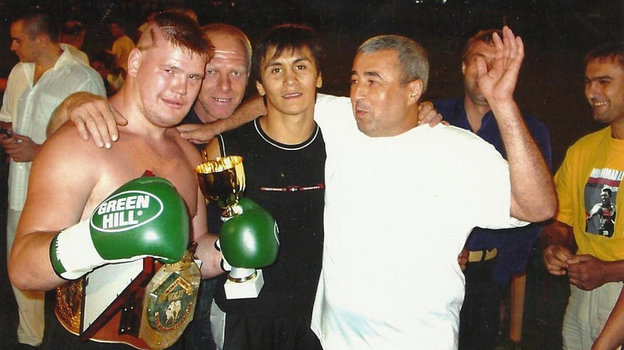 Вячеслав Дацик (слева). Вячеслав Дацик (слева).