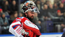 Победивший рак вратарь вернулся в большой хоккей. Мурыгин продолжит карьеру спустя два года