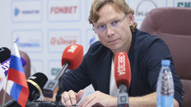 «Меня в сборной напрягает вообще все». Карпин — о составе на сентябрьские матчи