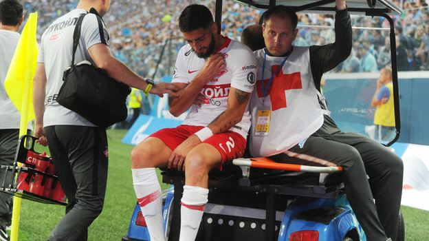 Травма Самюэля Жиго. Фото Александр Федоров, «СЭ» / Canon EOS-1D X Mark II Травма Самюэля Жиго. Фото Александр Федоров, «СЭ» / Canon EOS-1D X Mark II