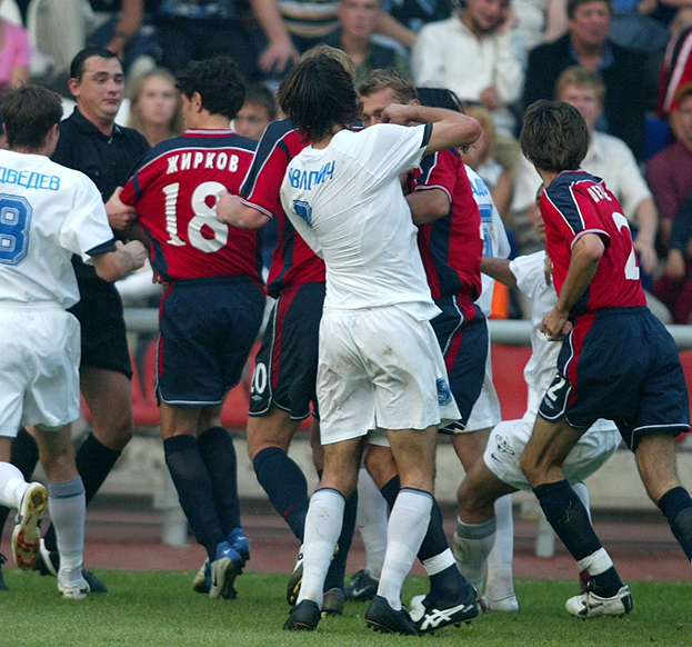 29 августа 2004 года. «Сатурн» — ЦСКА — 0:1. Знаменитая драка в Раменском. Фото Алексей Иванов, - 29 августа 2004 года. «Сатурн» — ЦСКА — 0:1. Знаменитая драка в Раменском. Фото Алексей Иванов, -