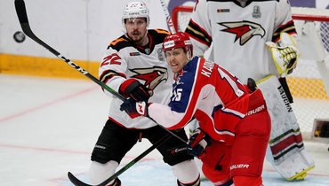 Вилле Покка (слева) и Павел Карнаухов.