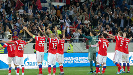 На матч сборной допустят более 20 тысяч болельщиков. Почему РПЛ не может решить вопрос со зрителями?