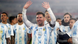 Месси превзошел рекорд Пеле. Но за Криштиану Роналду ему не угнаться