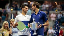 «Никогда никому этого не говорил, но ты — величайший в истории». Медведев и Джокович после исторической победы Даниила