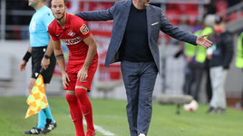 «При Тедеско хотя бы играли дисциплинированно. А сейчас словно повинность отбывают». Кечинов — о поражении «Спартака»