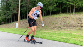 У Большунова болит десна, у Сориной — плечо, а Устюгов простыл. Подготовка к олимпийскому сезону приносит проблемы