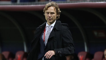 Валерий Карпин.