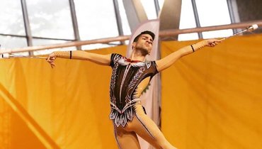 Во многих странах мира проходят соревнования по художественной гимнастике среди мужчин, а Международный олимпийский комитет (МОК) серьезно задумывается над тем, чтобы включить их в олимпийскую программу. На фото: Кристофер Бенитес.