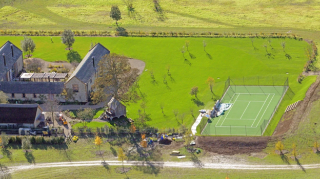 Дэвид и Виктория Бекхэм с детьми. Фото Instagram Дэвид и Виктория Бекхэм с детьми. Фото Instagram