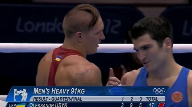 Бой с участием Александра Усика. Бой с участием Александра Усика.