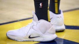 Сколько стоили самые дорогие кроссовки? А какой была самая большая их коллекция?