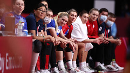 «Тренер-женщина для нас — из области фантастики!» Российский гандбол идет ва-банк