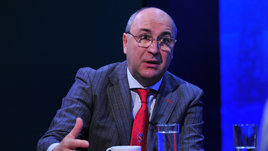 Сменится ли менеджер в сборной России накануне Олимпиады? Инсайды «СЭ»