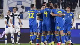 У тренера конфликт с Малиновским, но Украина продолжает борьбу за путевку на ЧМ-2022